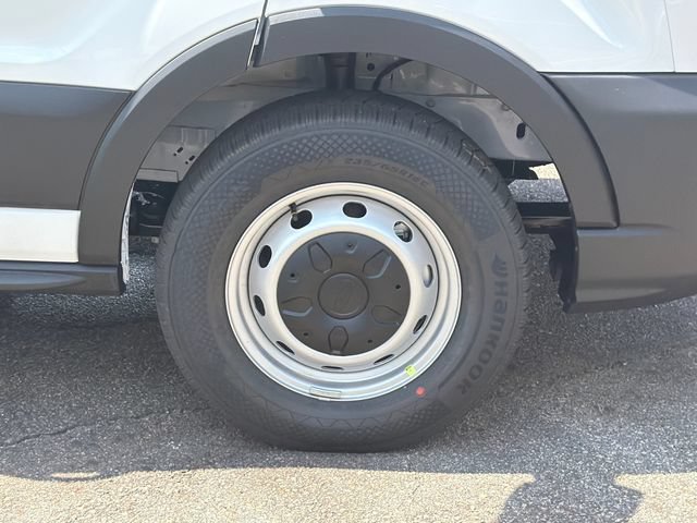 New 2027 Ford Transit 250 148 Medium Roof w/ Load Area Protection Package RWD image 14