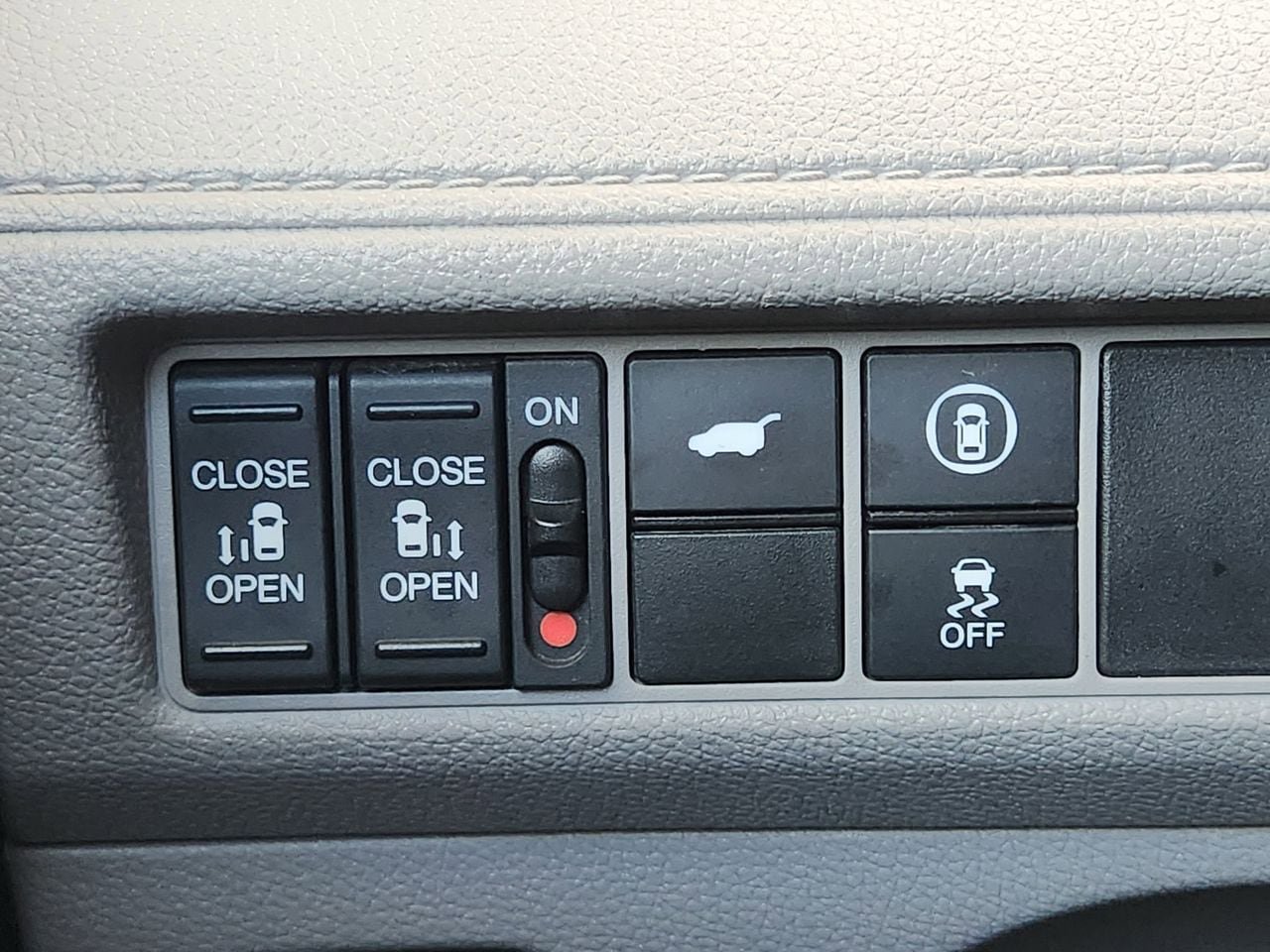 Used 2023 Honda Odyssey EX-L image 21