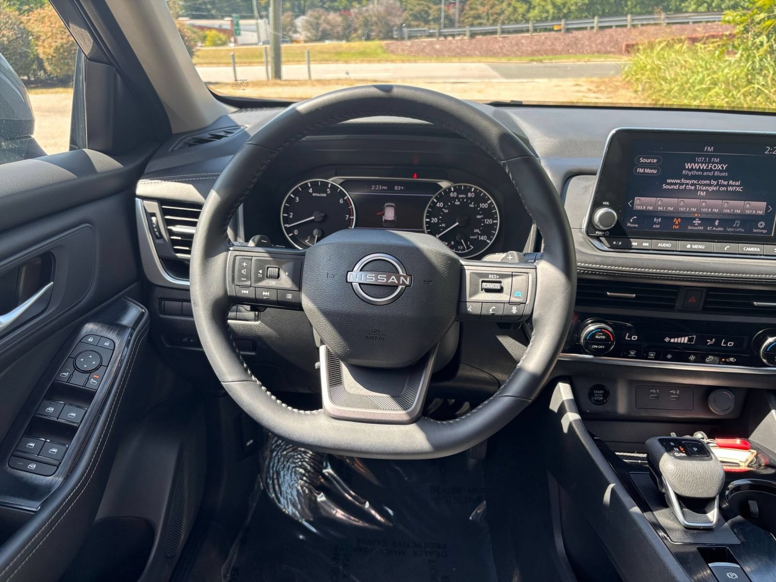 Used 2026 Nissan Rogue SV AWD/4WD image 34