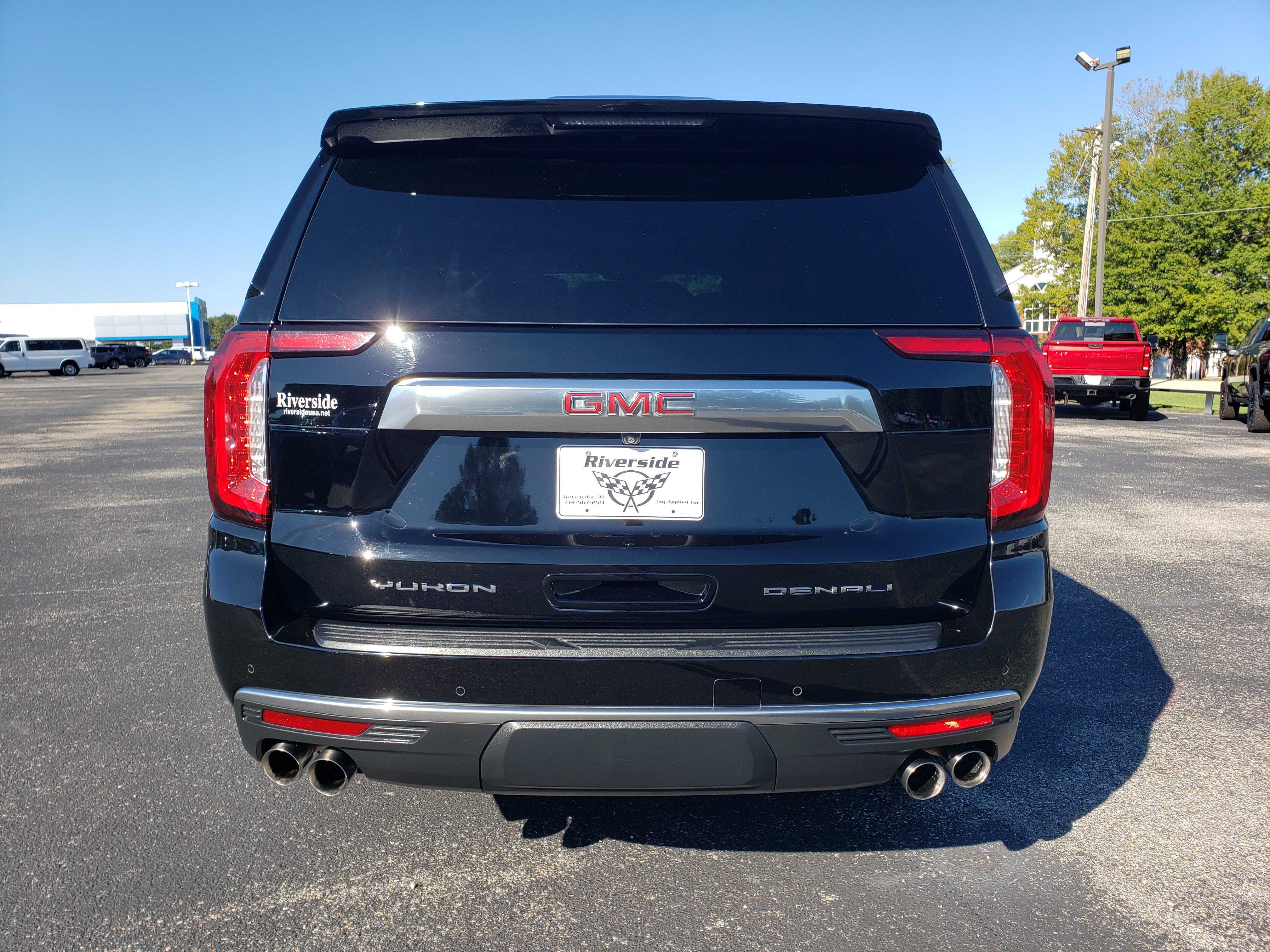 Used 2021 GMC Yukon XL Denali AWD/4WD image 8