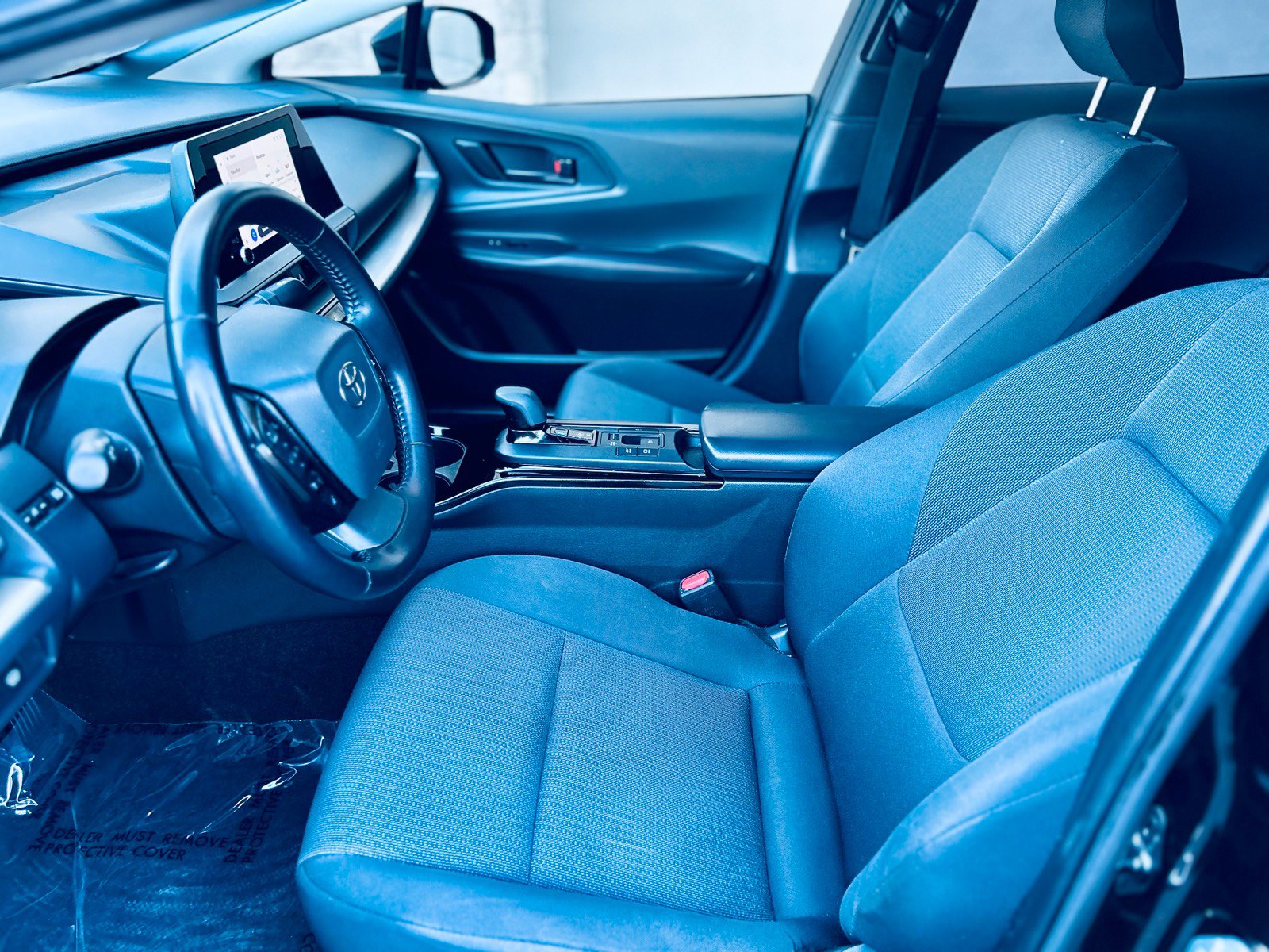 Used 2023 Toyota Prius LE FWD image 19
