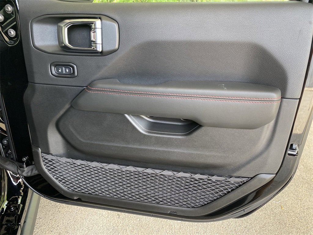 New 2025 Jeep Wrangler Unlimited Rubicon image 31