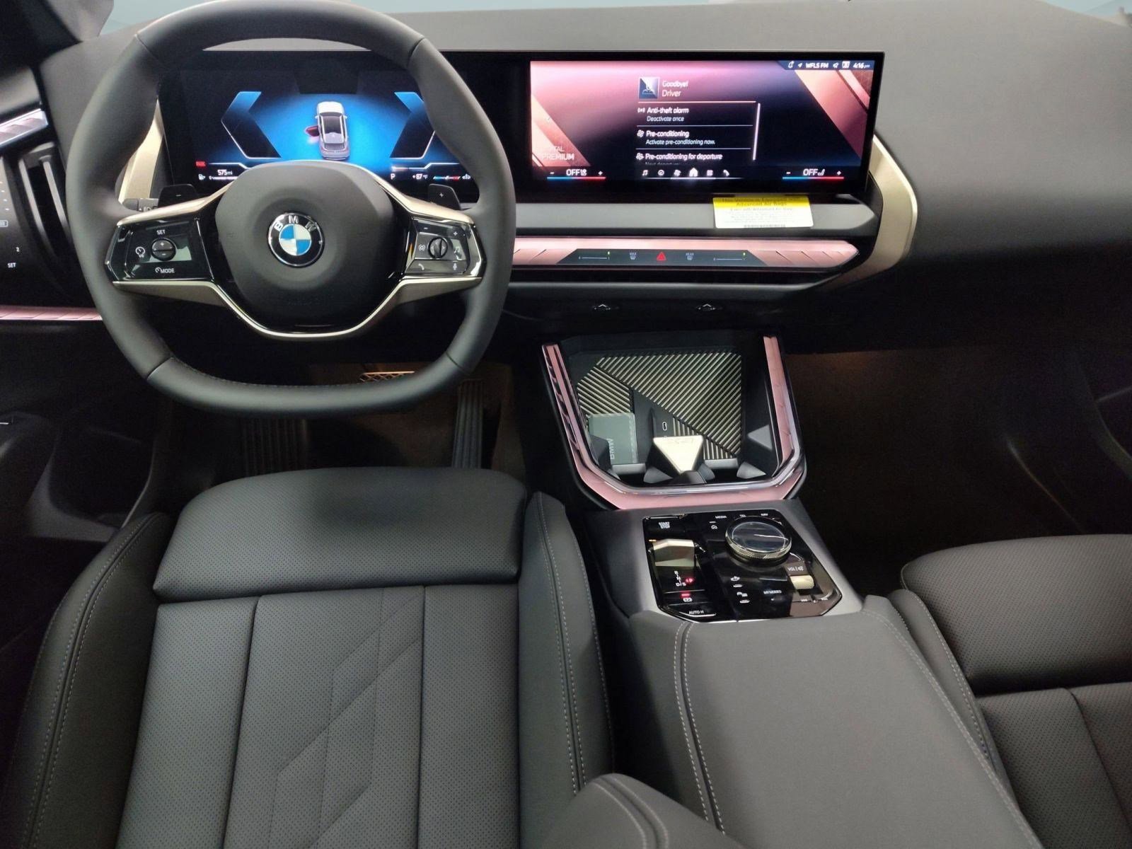 Used 2025 BMW X3 xDrive30i w/ Convenience Package image 4