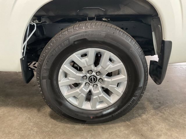 Used 2024 Nissan Frontier SV w/ SV Convenience Package image 7