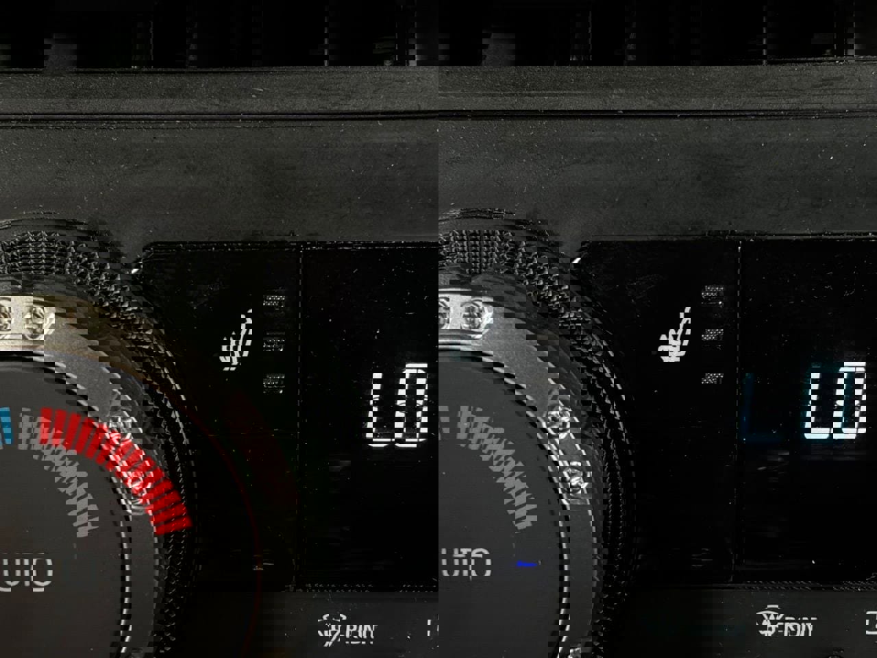 Used 2025 Toyota Tacoma TRD Off-Road image 27