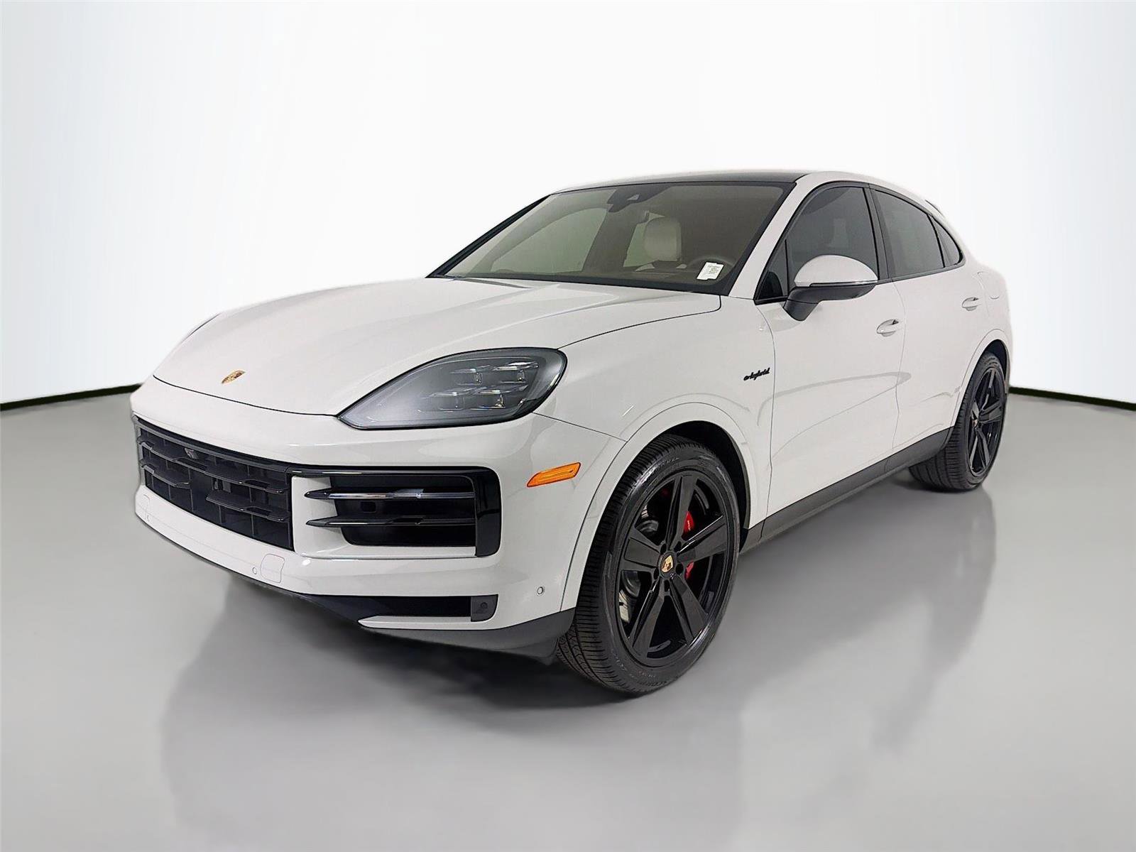 Used 2025 Porsche Cayenne S AWD/4WD image 1