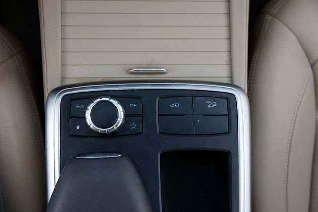 Used 2016 Mercedes-Benz GL 450 4MATIC 4dr GL 450 image 41