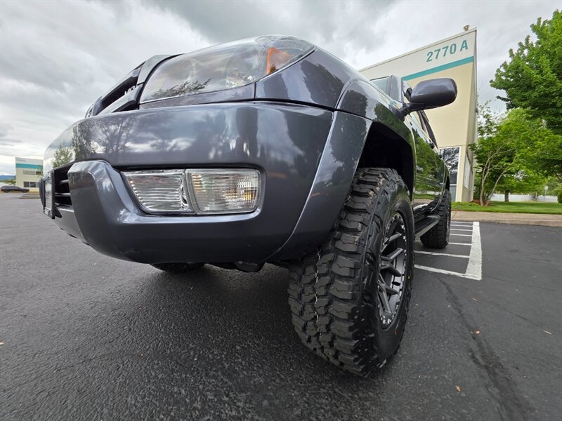 Used 2005 Toyota 4Runner Limited AWD/4WD image 9