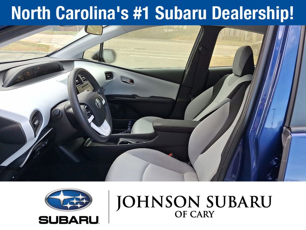 Used 2018 Toyota Prius Two image 12