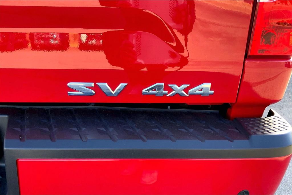 Used 2024 Nissan Titan SV w/ Accessory Utility Package image 22