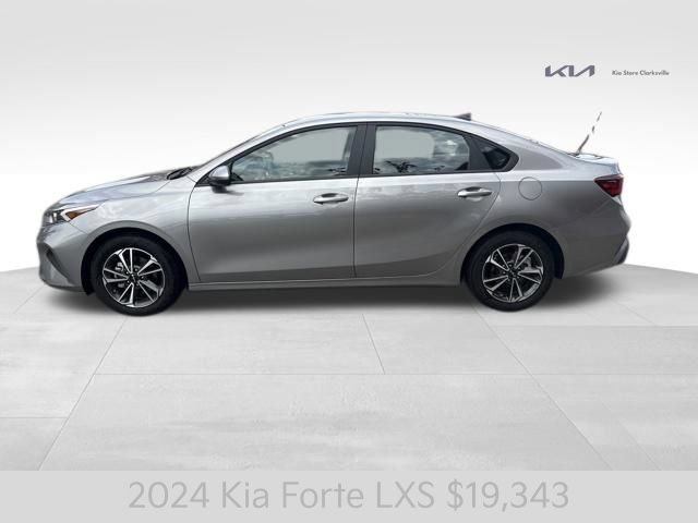 Certified 2024 Kia Forte LXS FWD image 5