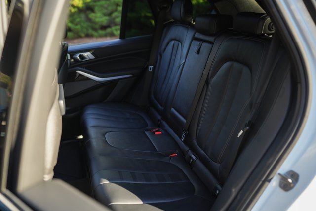 Used 2021 BMW X5 xDrive40i w/ M Sport Package image 22