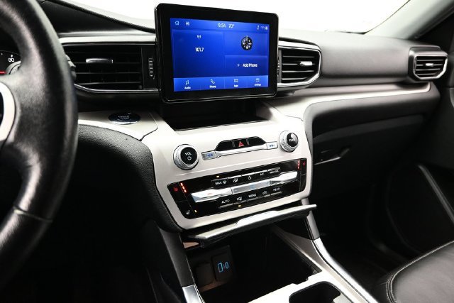 Used 2023 Ford Explorer XLT w/ XLT Sport Appearance Package AWD/4WD image 43