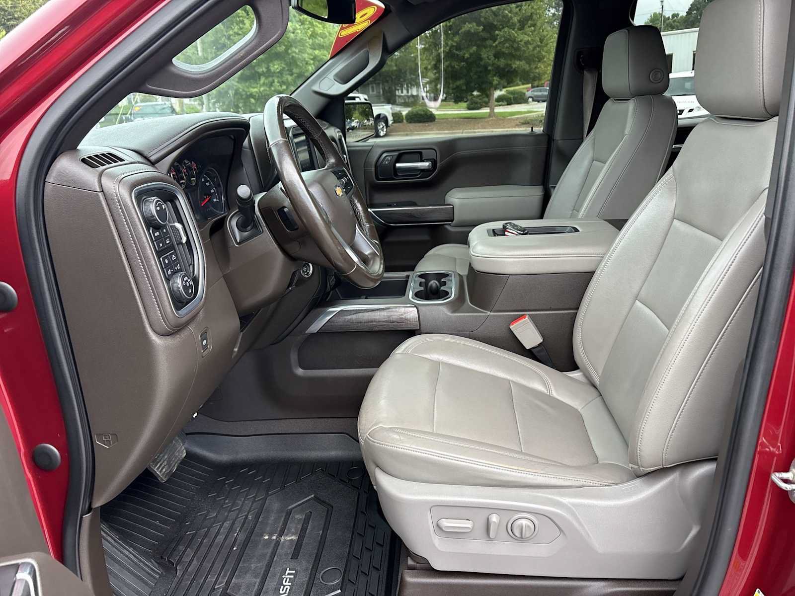 Used 2019 Chevrolet Silverado 1500 LTZ w/ LTZ Plus Package AWD/4WD image 18