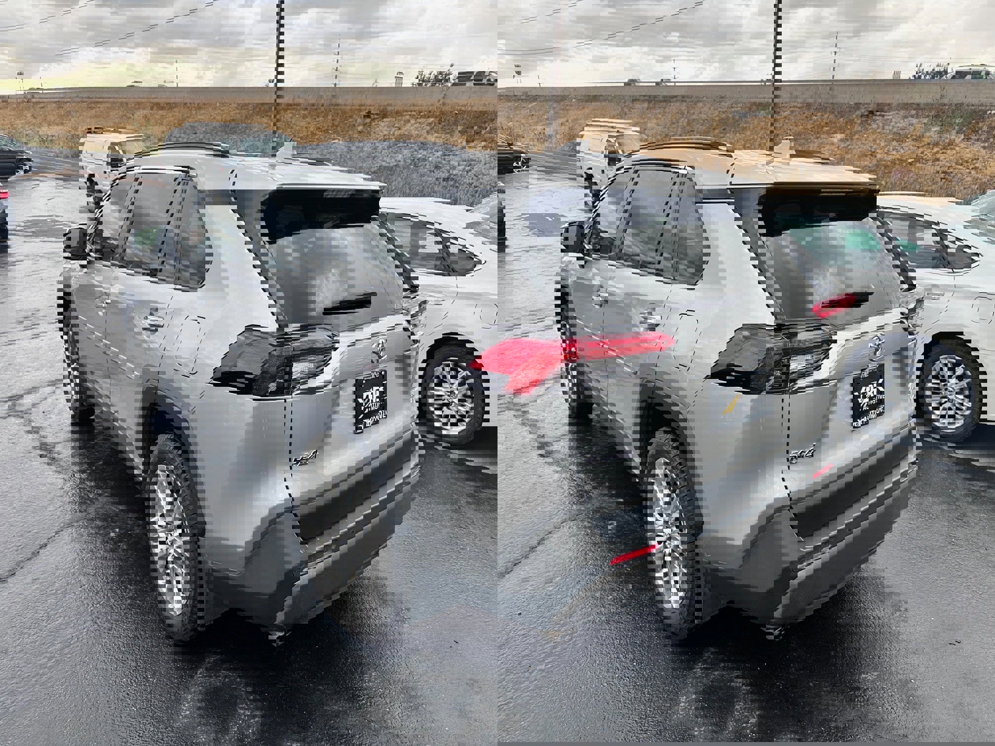 Used 2019 Toyota RAV4 Limited image 4