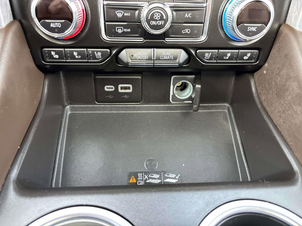 Used 2021 GMC Yukon SLT w/ SLT Premium Package image 27