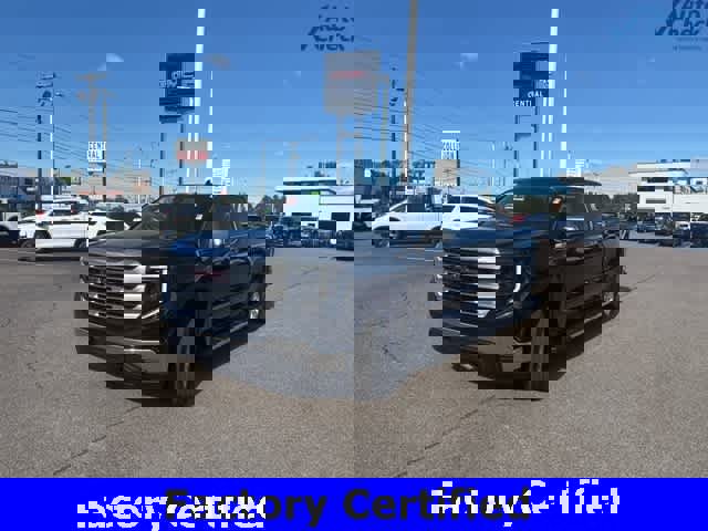 Certified 2022 GMC Sierra 1500 SLE w/ Preferred Package image 3