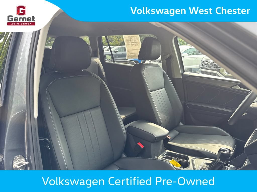Certified 2023 Volkswagen Tiguan SE FWD image 32
