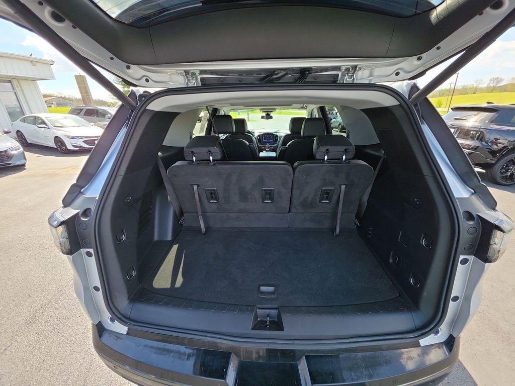 Used 2021 Chevrolet Traverse Premier w/ Redline Edition image 24