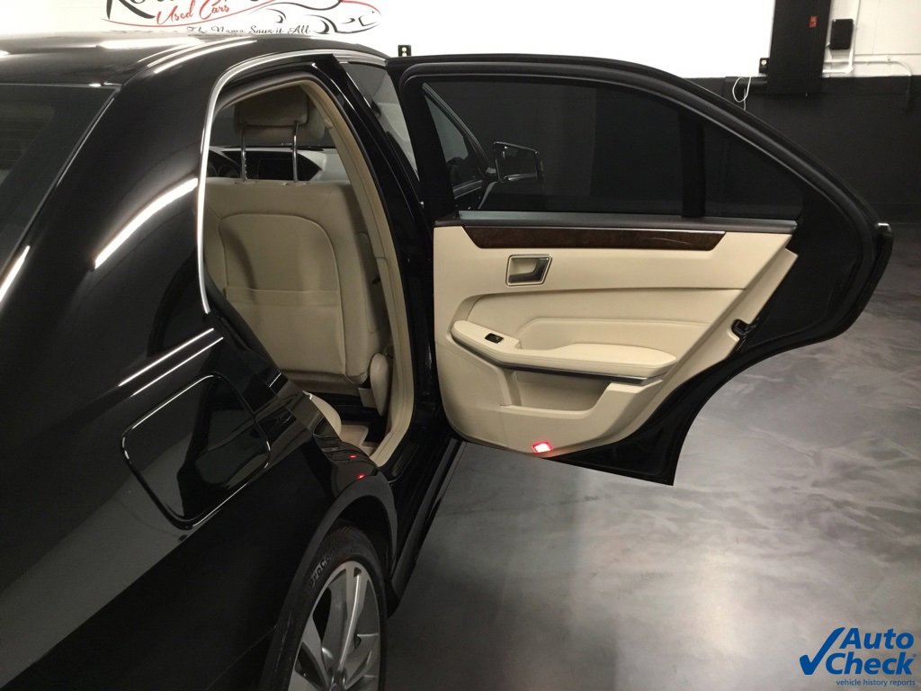 Used 2016 Mercedes-Benz E 350 4MATIC Sedan image 33