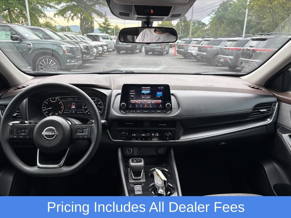 Used 2023 Nissan Rogue SV AWD/4WD image 9