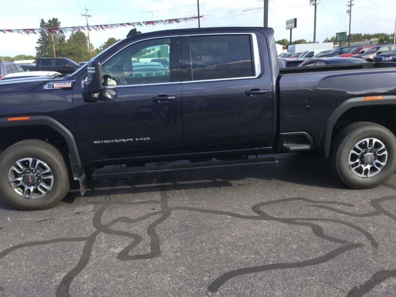 Used 2025 GMC Sierra 2500 SLE w/ SLE Value Package; image 1