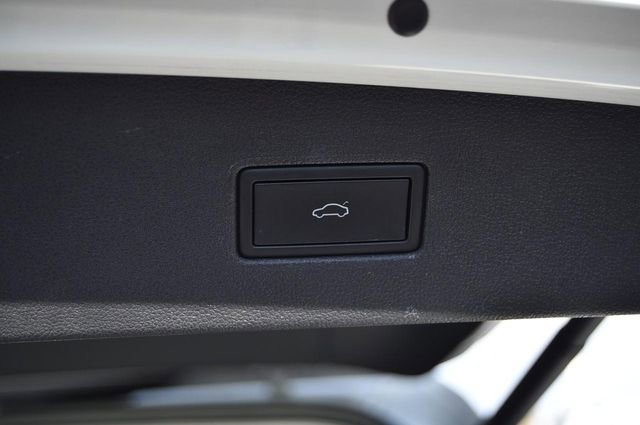 Certified 2023 Volkswagen Tiguan SE image 26