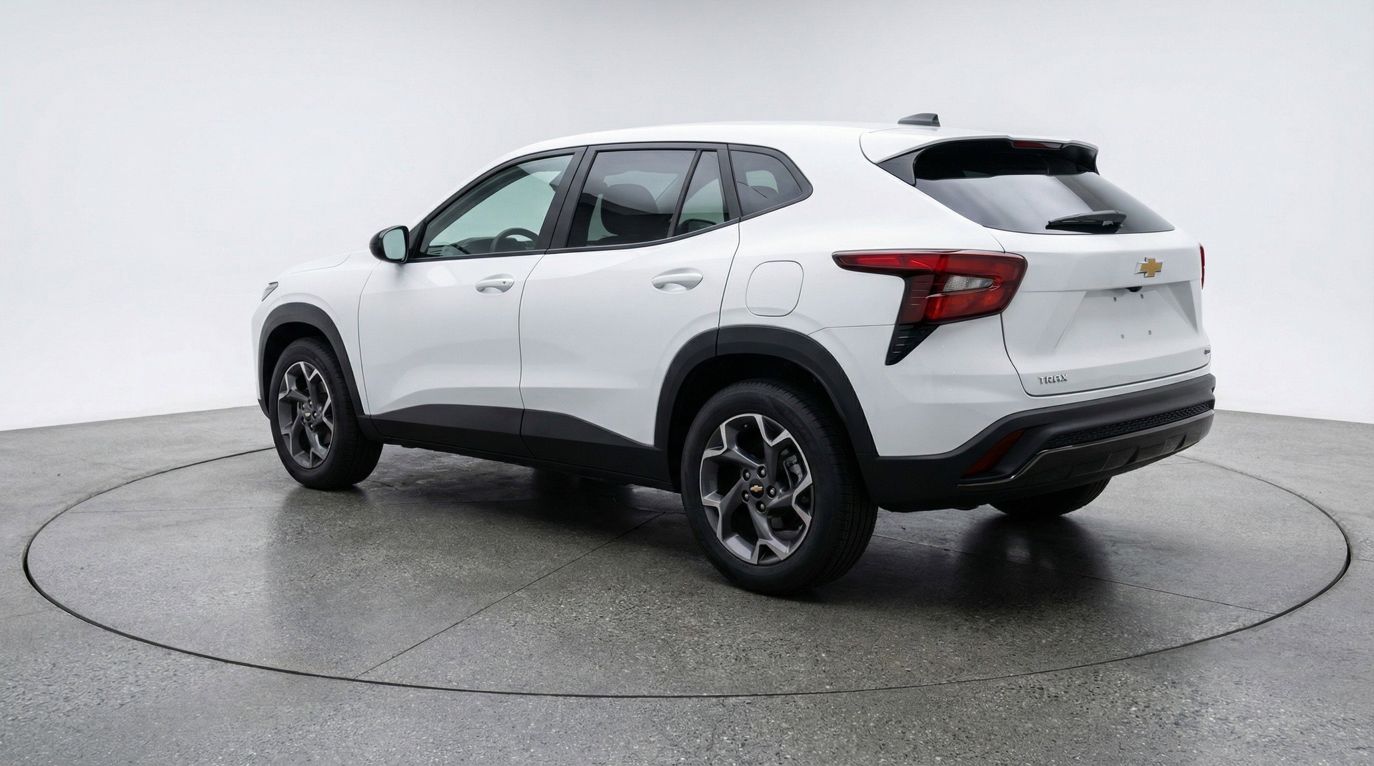 Used 2025 Chevrolet Trax LT image 6