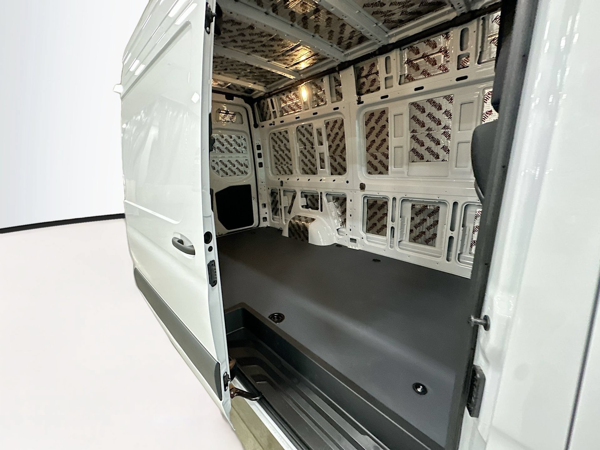 Certified 2025 Mercedes-Benz Sprinter 2500 image 25