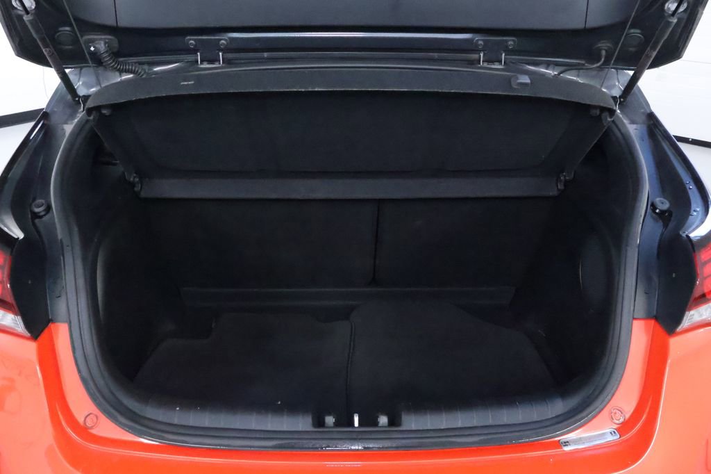 Used 2019 Hyundai Veloster Turbo R-Spec image 17