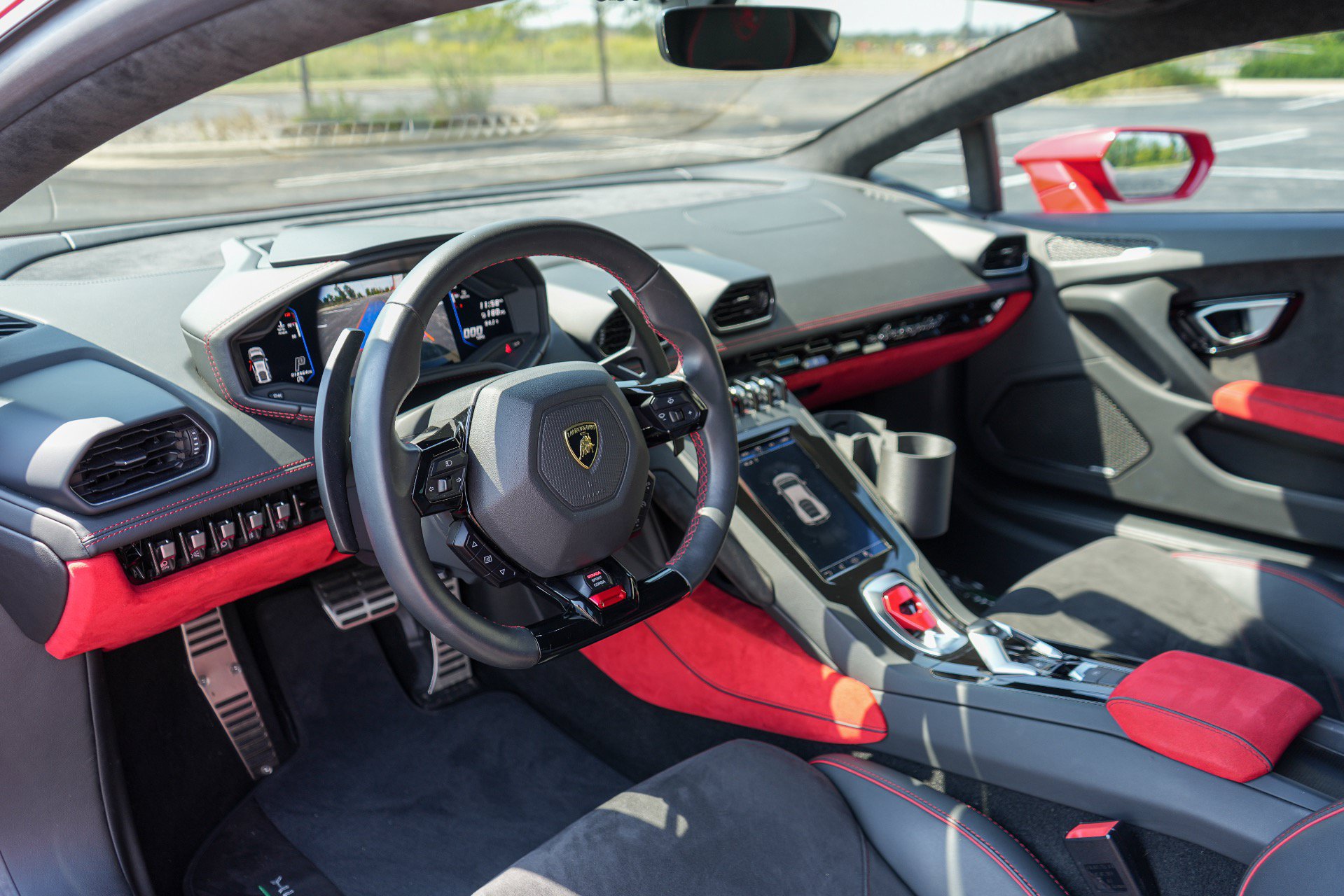 Used 2020 Lamborghini Huracan EVO AWD/4WD image 17