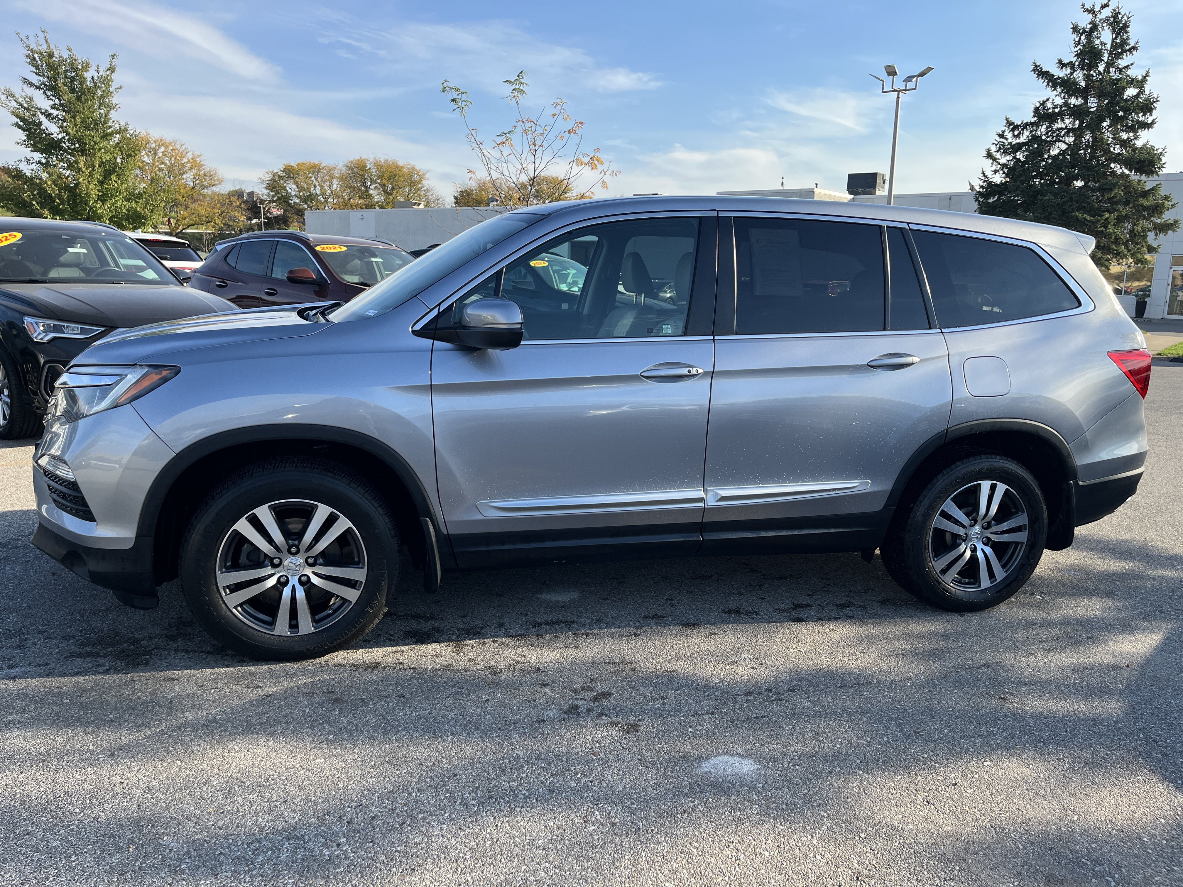 Used 2017 Honda Pilot EX-L image 7
