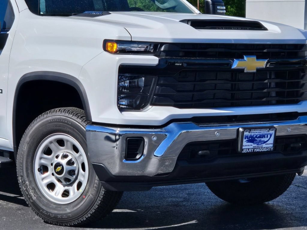 New 2026 Chevrolet Silverado 2500 W/T w/ WT/CX Safety Package AWD/4WD image 2