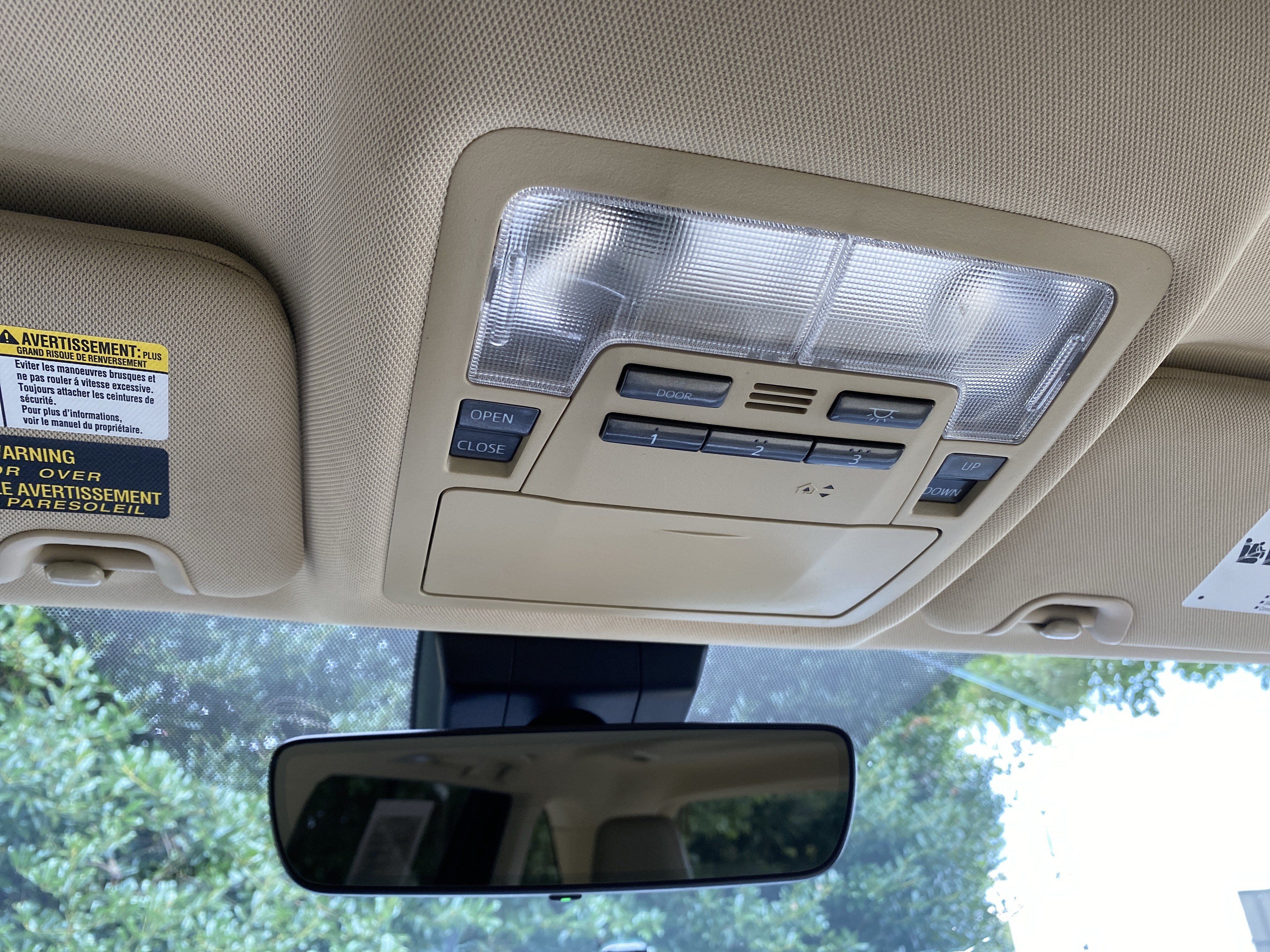 Used 2019 Toyota Highlander XLE FWD image 31