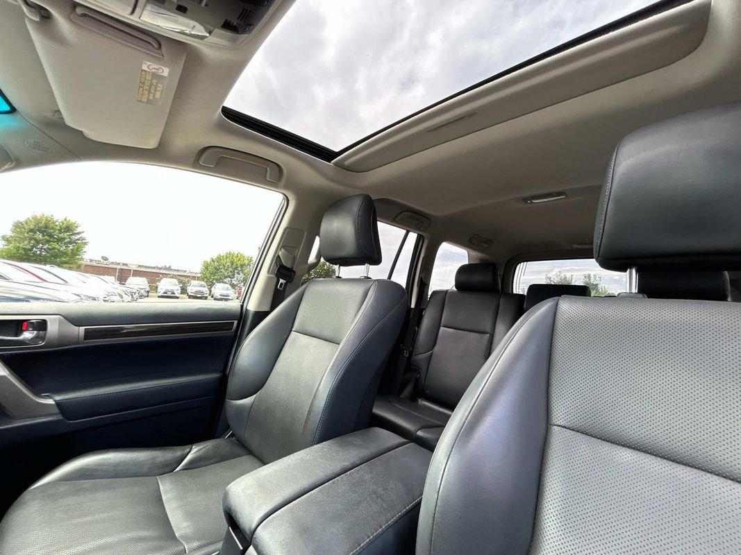 Used 2014 Lexus GX 460 image 11
