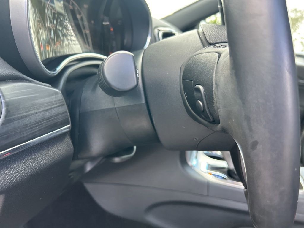 Used 2019 Jeep Grand Cherokee Limited image 37