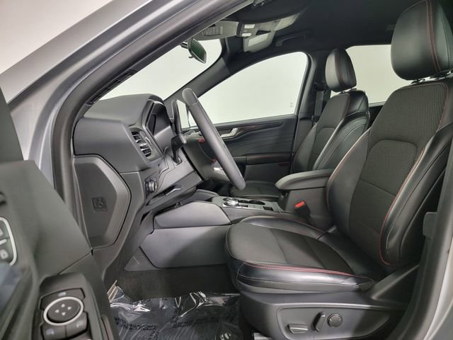 Used 2024 Ford Escape ST-Line w/ Tech Pack #1 AWD/4WD image 13