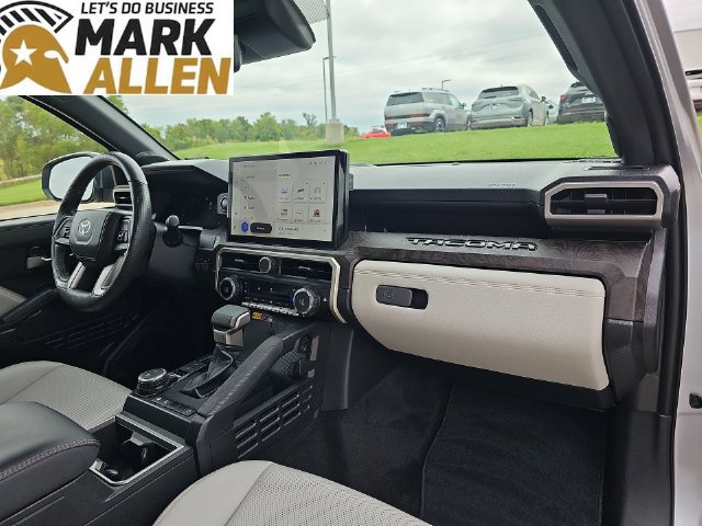 Used 2024 Toyota Tacoma Limited AWD/4WD image 29