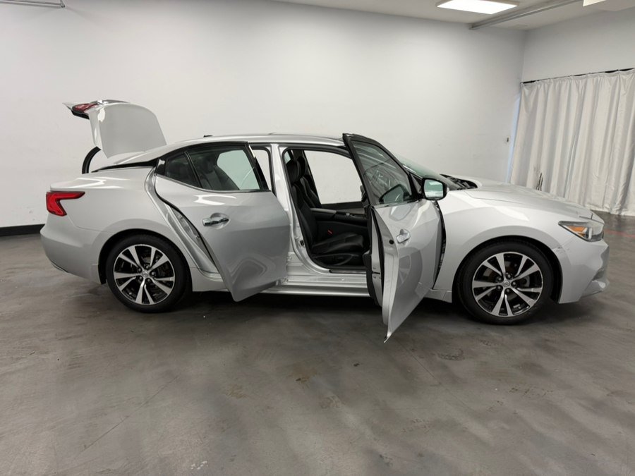 Used 2017 Nissan Maxima 3.5 SL FWD image 29