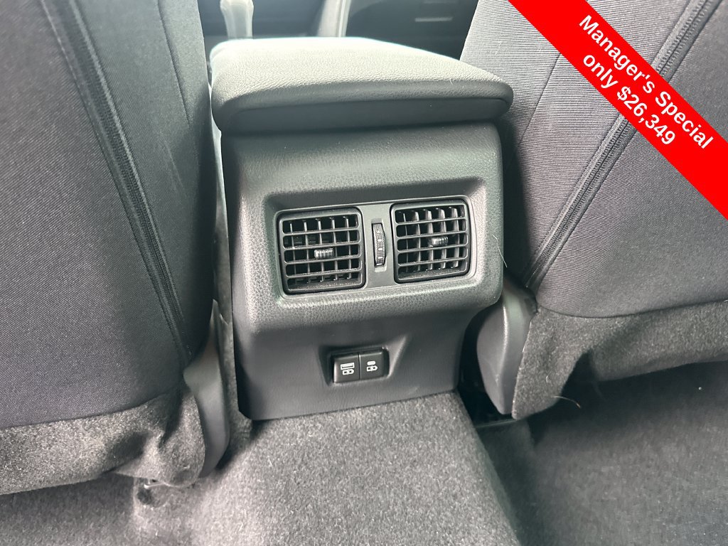 Used 2025 Toyota Camry LE AWD/4WD image 27