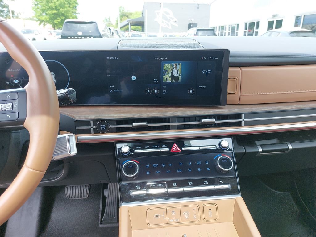 Used 2025 Hyundai Santa Fe Limited AWD/4WD image 21