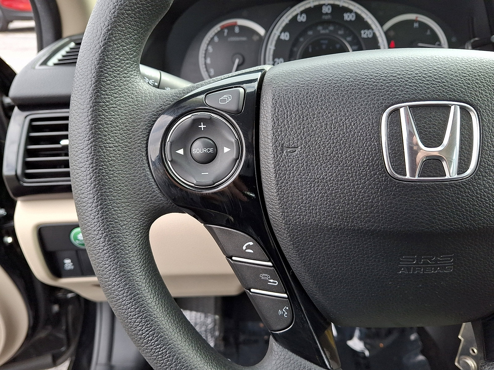 Used 2017 Honda Accord LX image 22