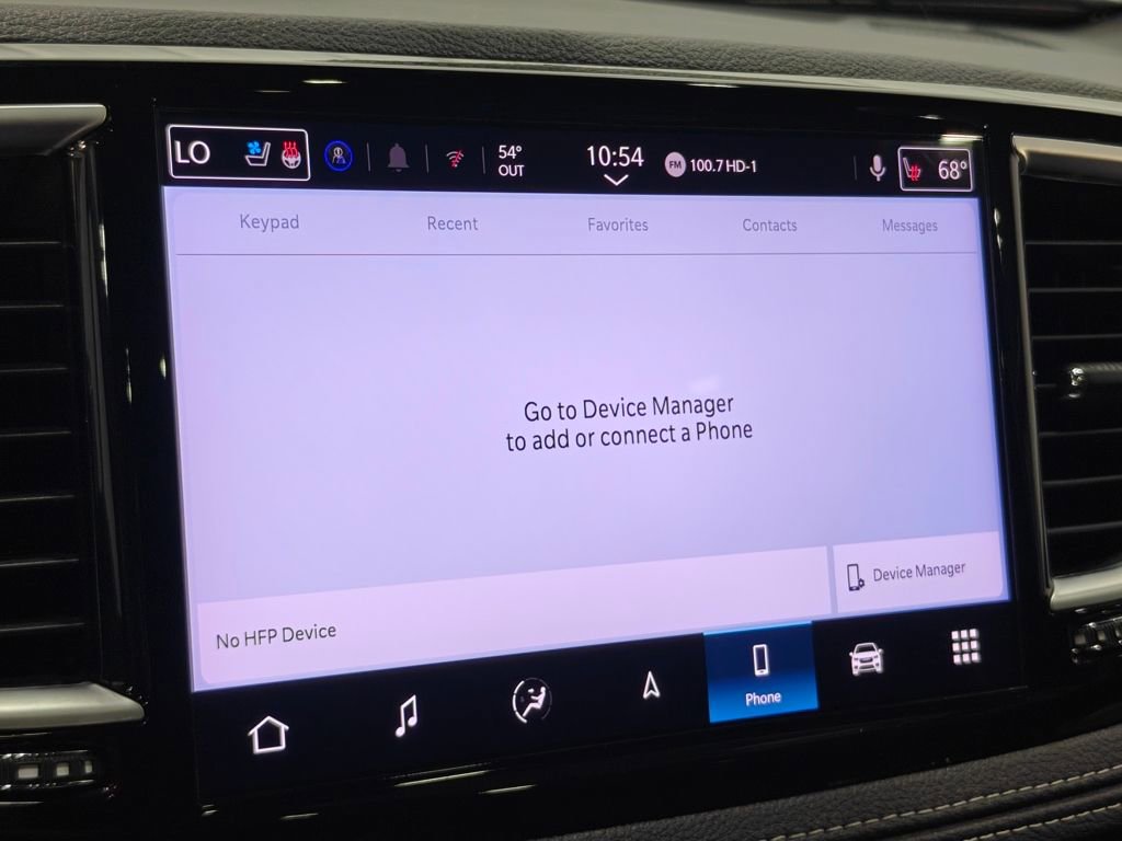 Used 2025 Chrysler Pacifica Limited image 50