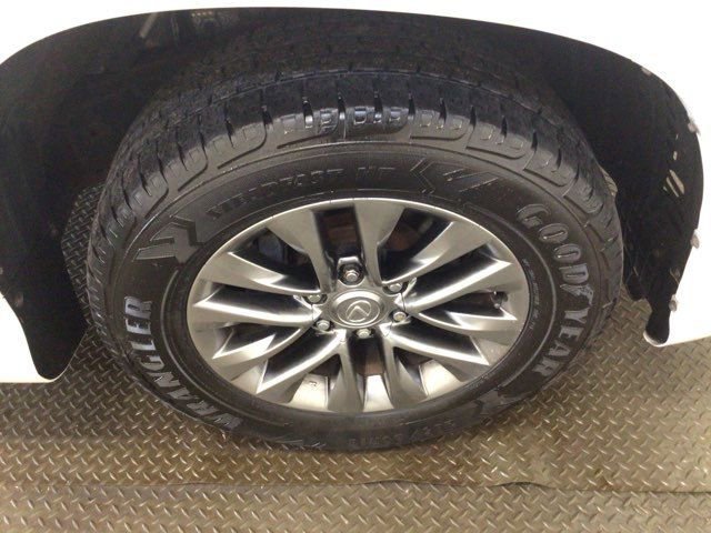 Used 2015 Lexus GX 460 Luxury AWD/4WD image 29