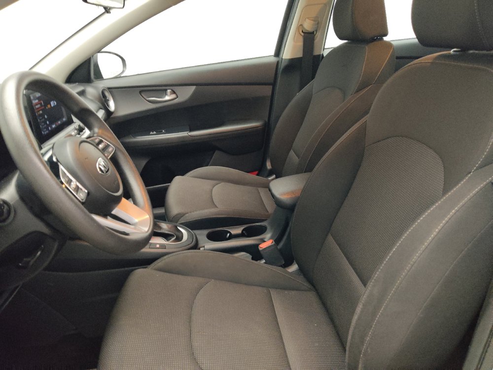 Used 2020 Kia Forte LXS FWD image 17
