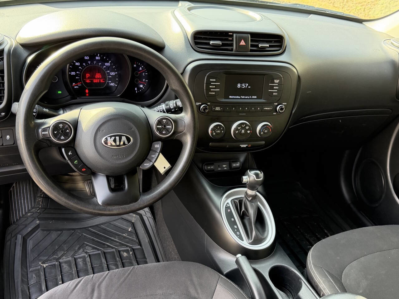 Used 2018 Kia Soul FWD image 18