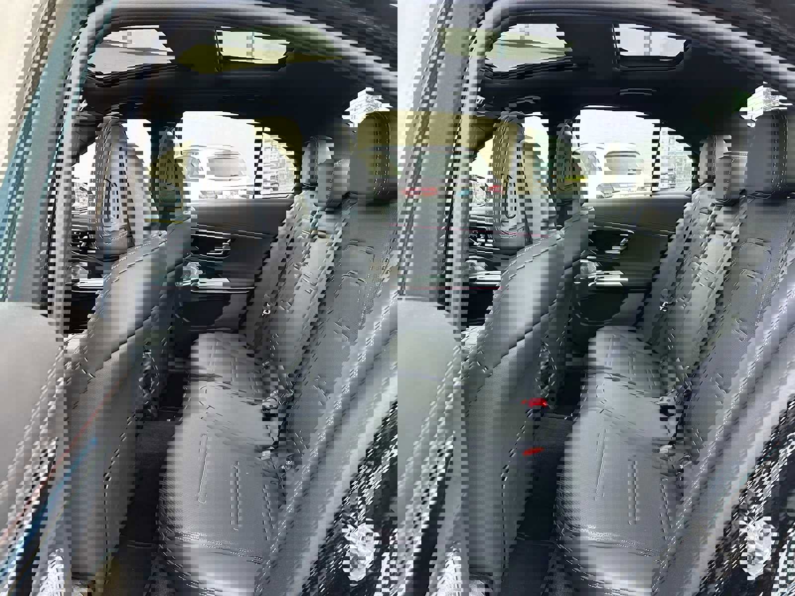 Used 2025 Mercedes-Benz E 53 AMG e 4MATIC Sedan image 16