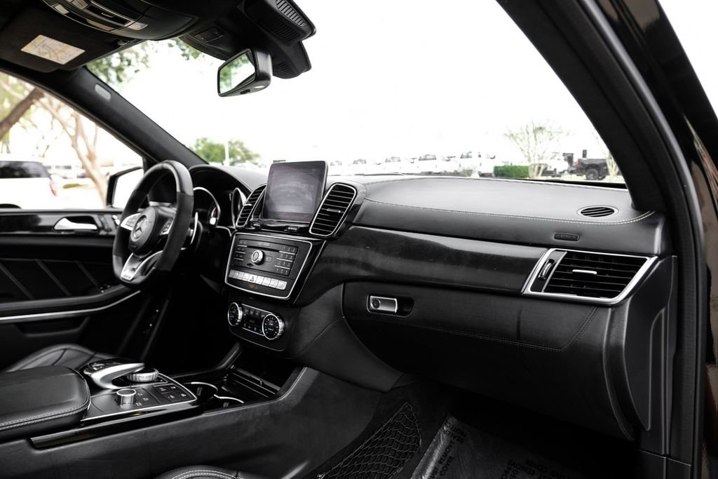 Used 2019 Mercedes-Benz GLS 63 AMG 4MATIC w/ AMG Night Styling Package image 10