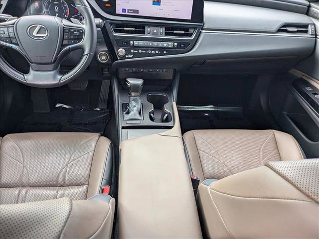 Used 2024 Lexus ES 350 w/ Luxury Package image 16