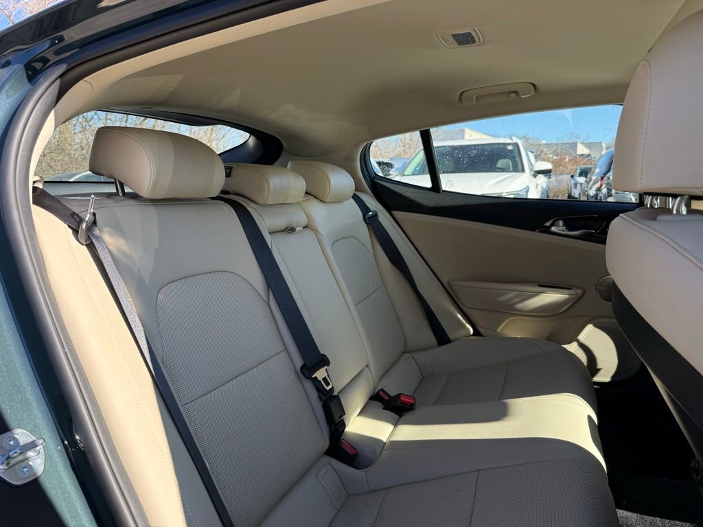 Certified 2023 Kia Stinger GT-Line w/ Sun & Sound Package image 17